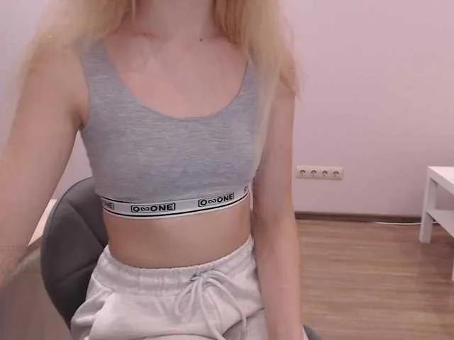 --Your-Dream-- on BongaCams 