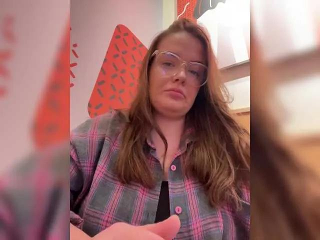 -Jessica- — Strong vibrations, hard sex, dirty talk, anal