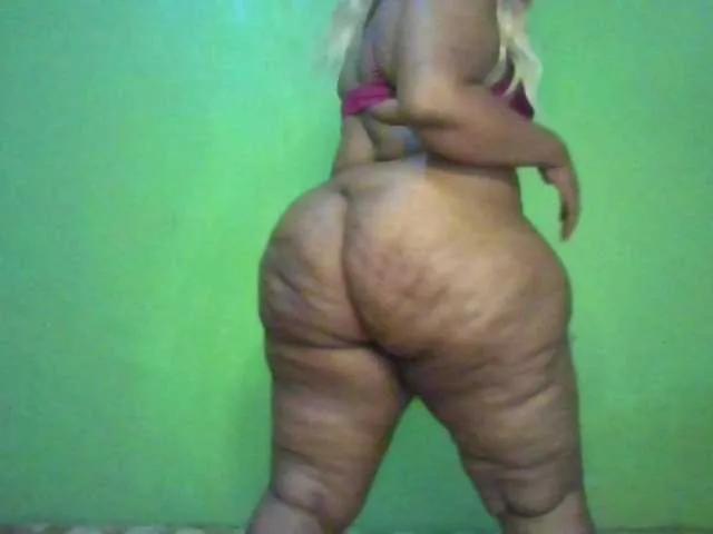 alarah274 — A Juicy Dick