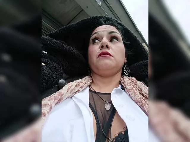 AlexaBrown12 on BongaCams