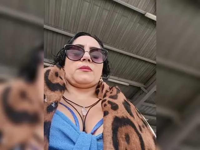 Offline AlexaBrown12 on BongaCams