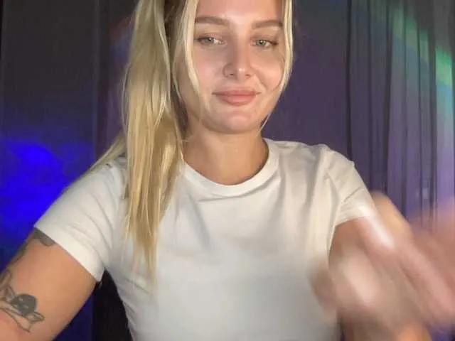 Alicemiumur — It turns me on when a man can start a conversation in such a way that it is impossible to stop.
