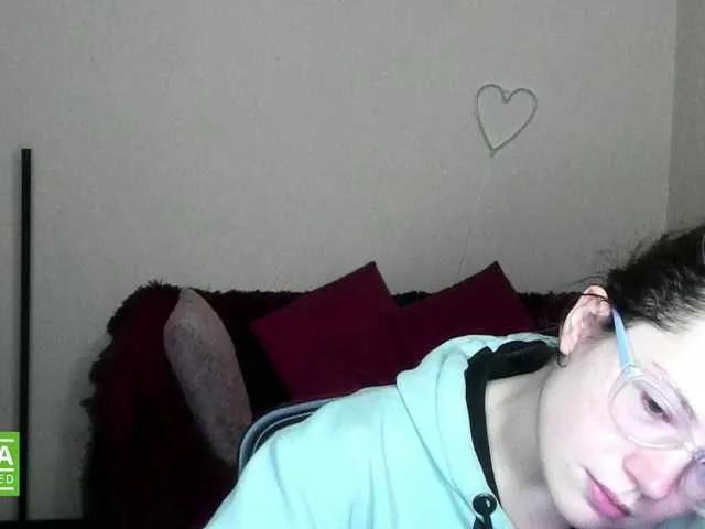 Aliciafolow009 — I love polite, kind and generous men)) If you treat me like this, then I will do everything to make you feel good with me *))