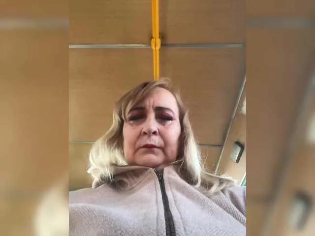 BongaCams Alina1965 is Freechat Alina1965 — I get turned on by handsome, fit men.