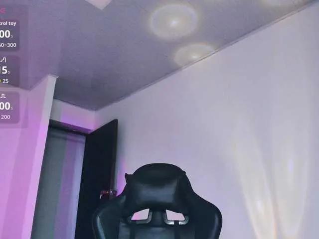 Avatar of Allie-Rose