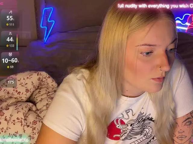 Offline ameliamiable on BongaCams