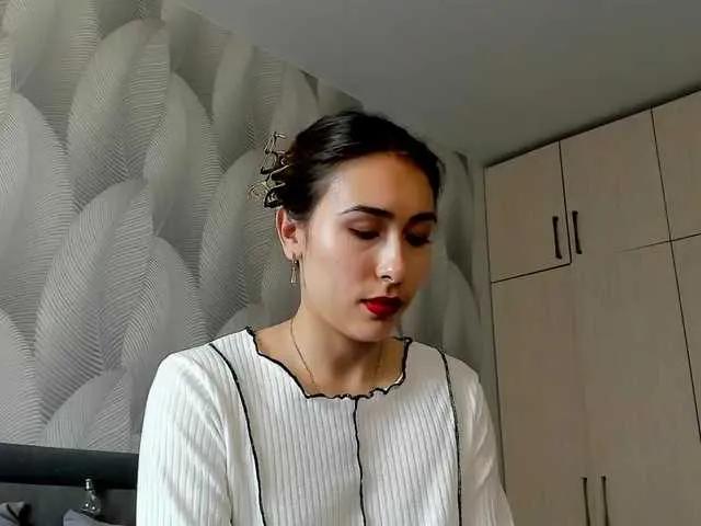 Freechat Bambiiiii on BongaCams