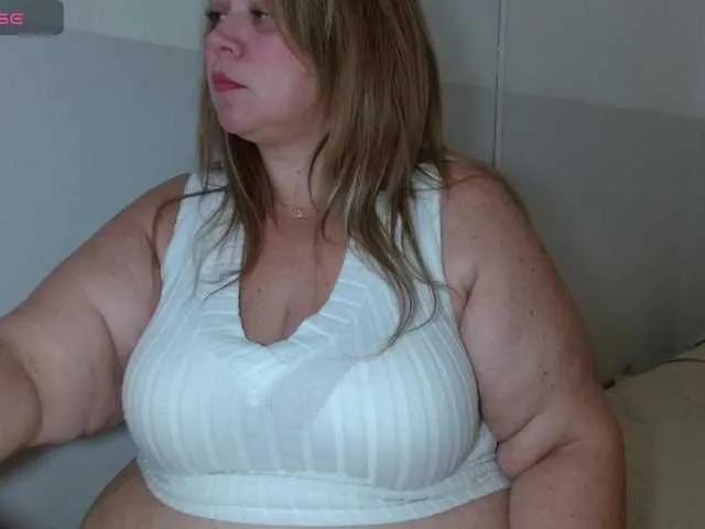 bella-savati on BongaCams 