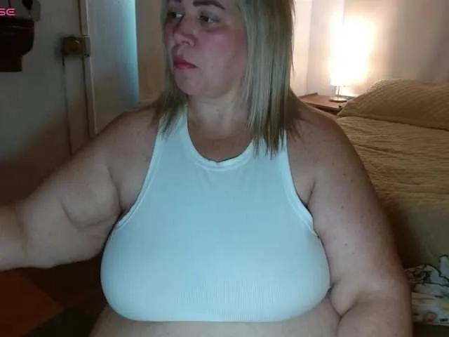 bella-savati on BongaCams 