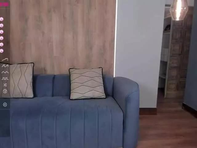 BellaRossi on BongaCams 