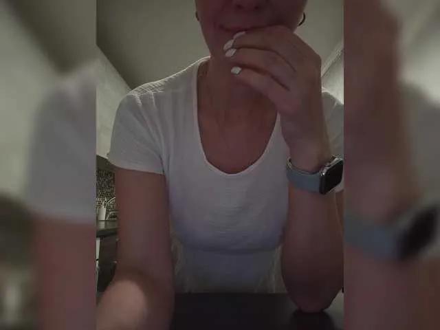 BongaCams Biggirl777 is Freechat Biggirl777 — Generous men with good upbringing