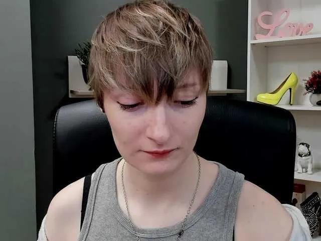 Offline BlairPlay on BongaCams