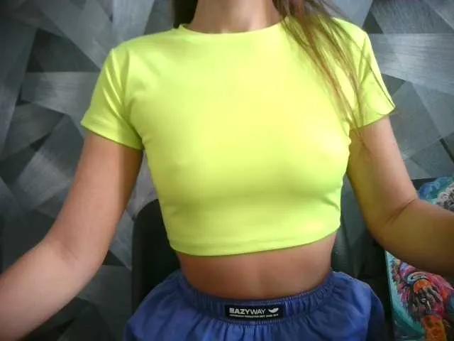 Offline BritneyKittenss on BongaCams