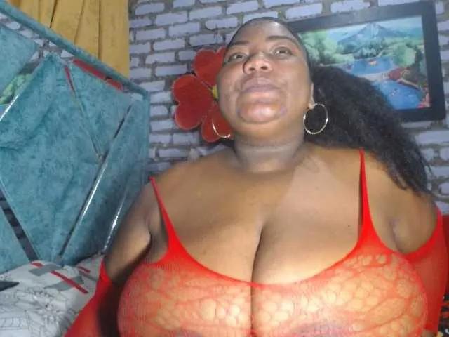 bustyboobsxxll