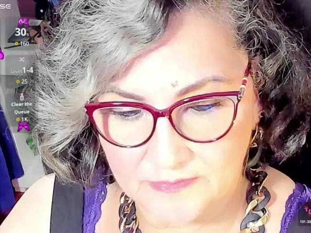 cataleya-mom — I love relaxed people, who enjoy good company, who above all are very respectful and value my effort.