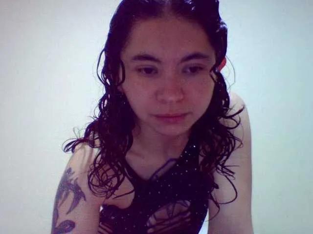 Offline Celena980 on BongaCams