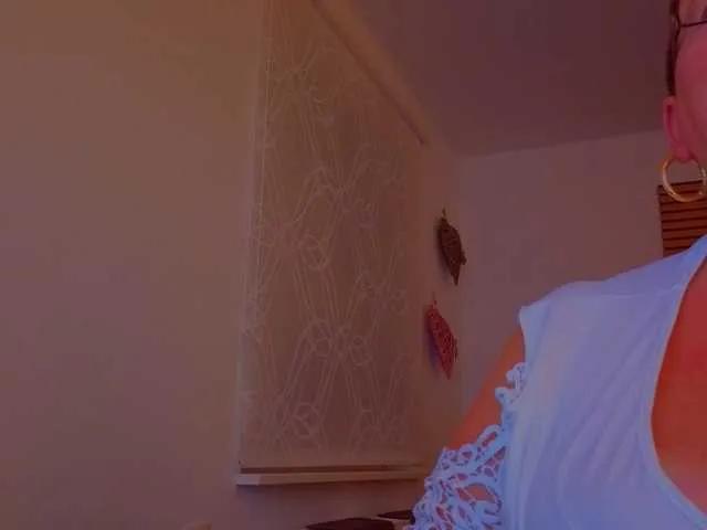 Connyat99 on BongaCams 