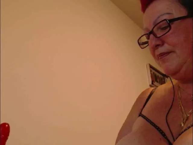 Connyat99 on BongaCams 