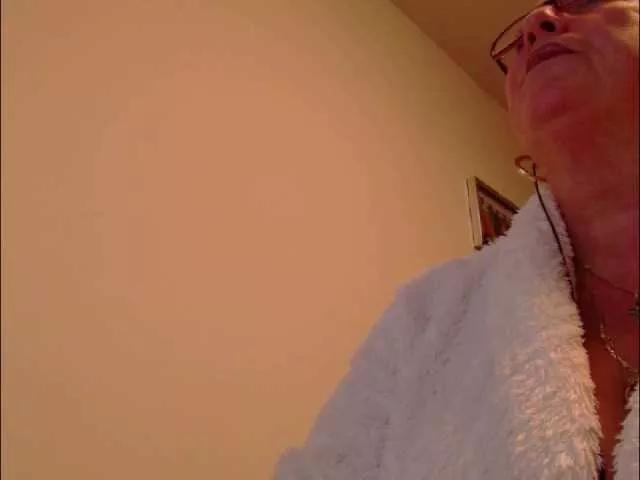 Connyat99 on BongaCams 