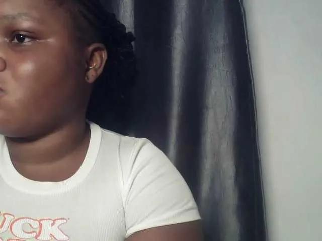 Creamyposh — Freechat on BongaCams