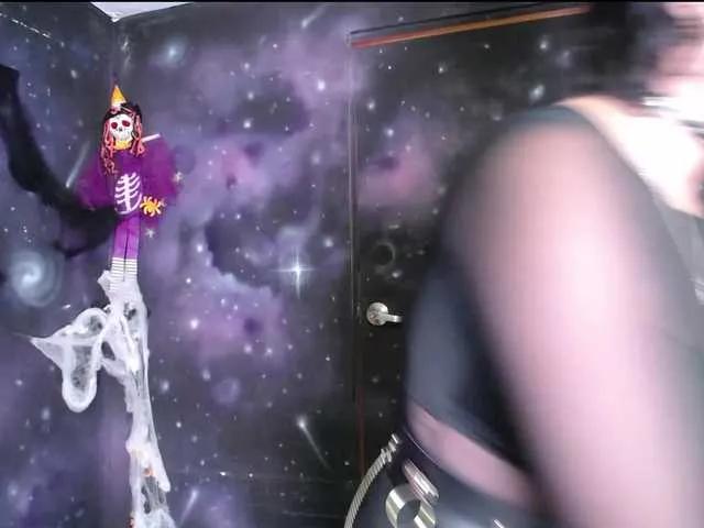 Cristaldeleons — a good hot chat