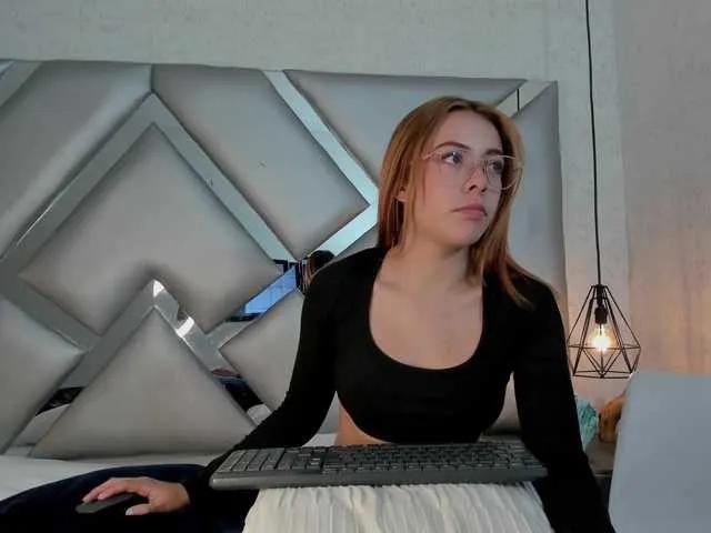 CRISTALEVANS-VC — I love being dominated by following your orders, making you feel pleasure, making you horny with my beautiful body, making you cum for me.