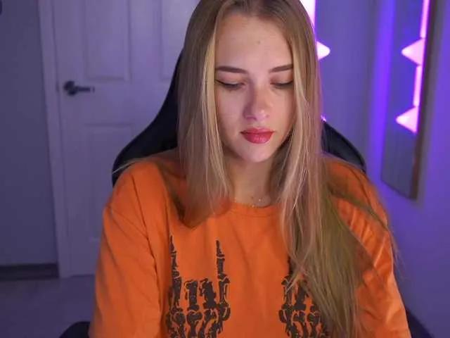 DanikaDillan — big turn on - when you make me feel special !