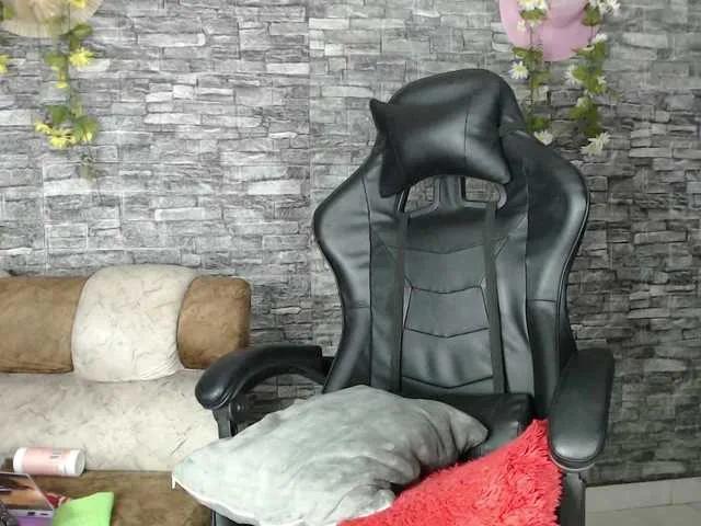 Danna-Paolaa — Freechat on BongaCams