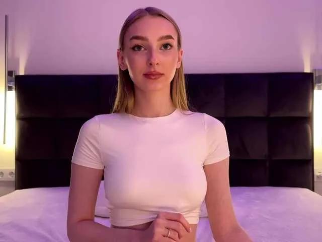 BongaCams DiamondLily  is Freechat  DiamondLily — 10 Tokens (+1 point) ^.^ Support me in the contest! It turns me on when you are generous, bold, and play by the rules. I love it when you say what you want and slowly warm me up in chat...