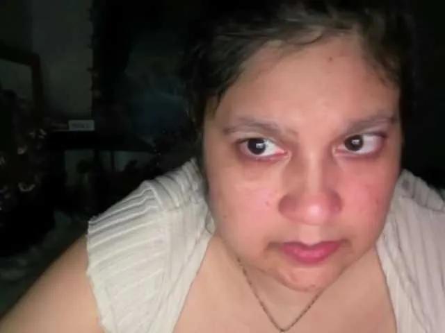 Freechat DUMBHOEMELANIE on BongaCams