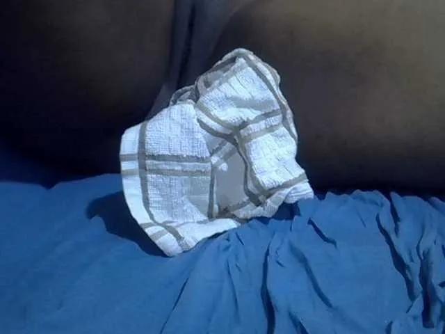 BongaCams Ebonymaya  is Freechat  Ebonymaya — Nice hard socks and you tips