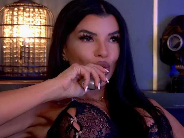 EleniaDevons on BongaCams 