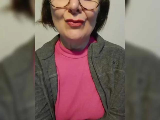 ElitalianMilf — Brain, when man want to make me happy, attention, kindness, generosity