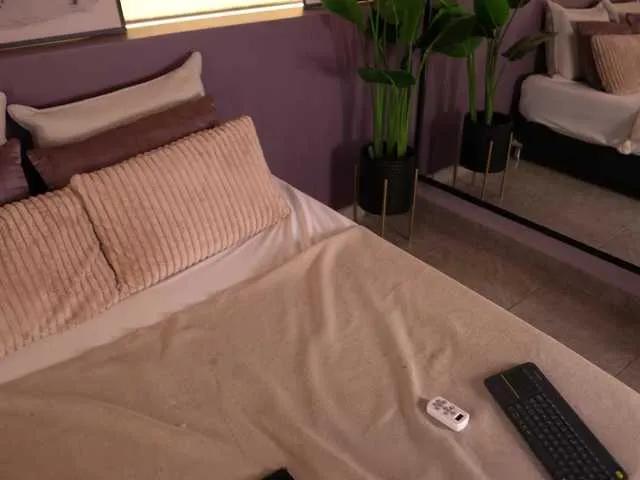 ElleDiane — Freechat on BongaCams
