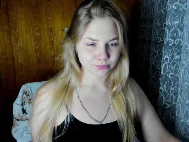 Emma-Frizea — Freechat on BongaCams
