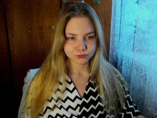 Emma-Frizea — Freechat on BongaCams