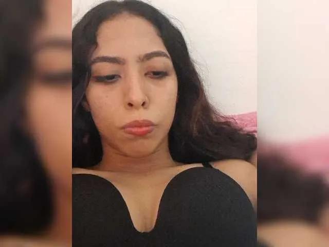 Offline EMMAAA-STOONEE on BongaCams