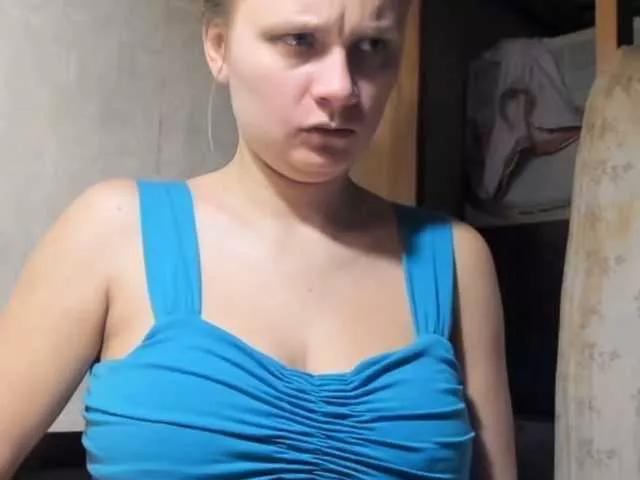 Offline esterjohns on BongaCams