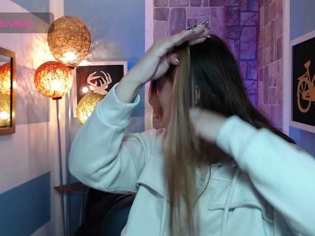 Fiorellaa-delsd — Freechat on BongaCams