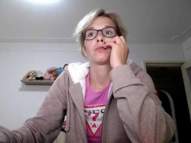 Offline Georgianalove on BongaCams