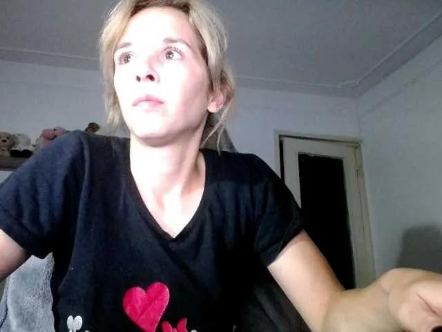 Offline Georgianalove on BongaCams