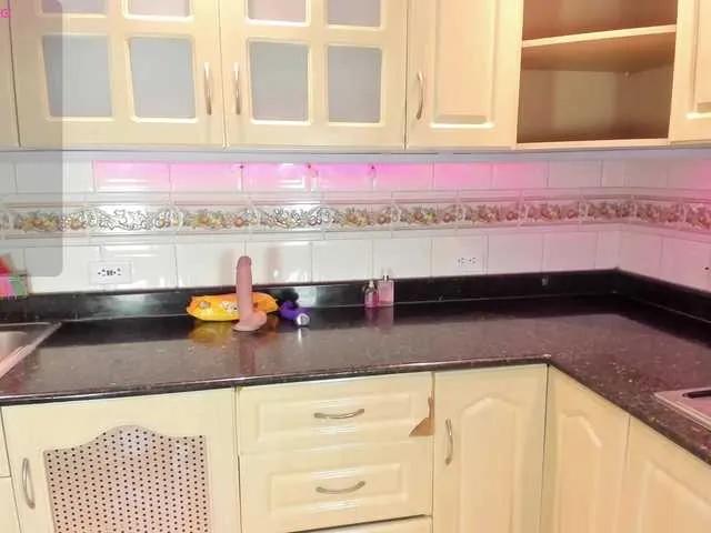 HatsaJones — *	Generous tippers who know how to spoil their Queen 
	*	Dirty talk and roleplay (make me blush and moan )
	*	Confidence, respect, and good vibes 
	*	Teasing games: roulette, dice, and slot machine 