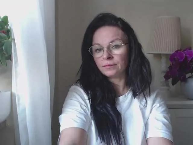 HelenSHOW1 on BongaCams 