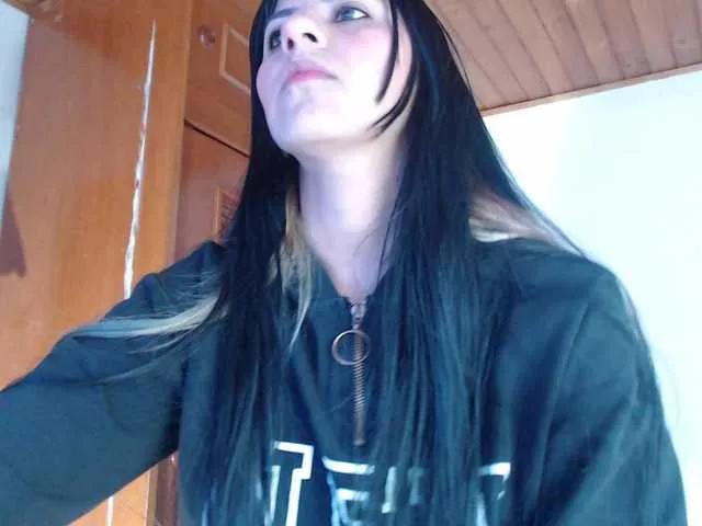 Offline hilari18 on BongaCams