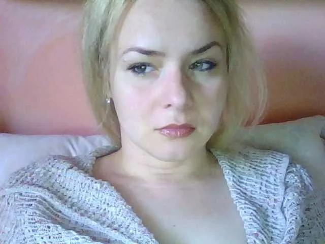 Freechat HollyLaPretty on BongaCams