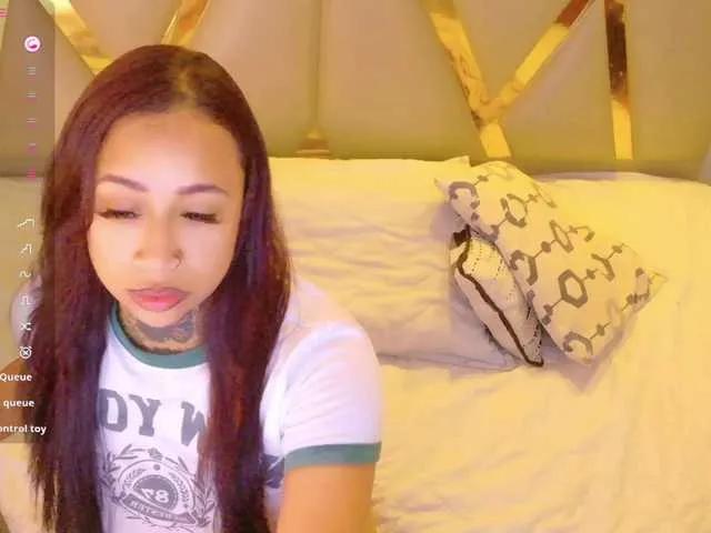 hollyvega on BongaCams 