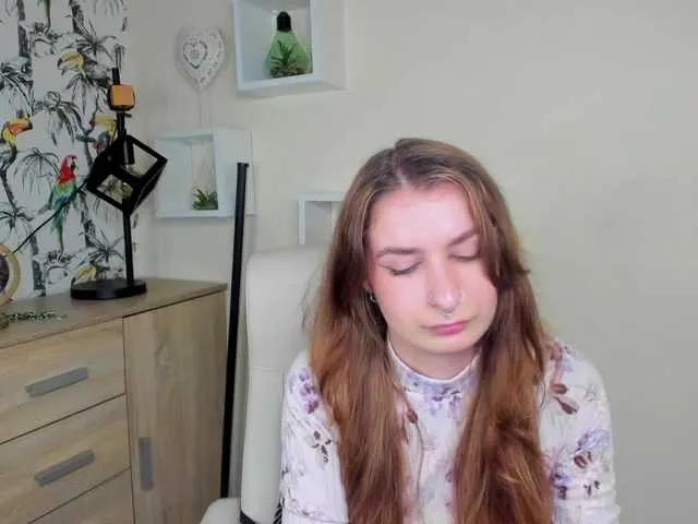 Avatar of HotNina19