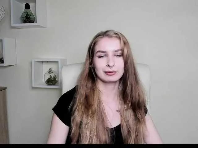HotNina19