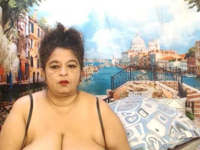 Freechat indianstar75 on BongaCams
