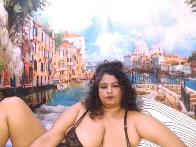 Freechat indianstar75 on BongaCams